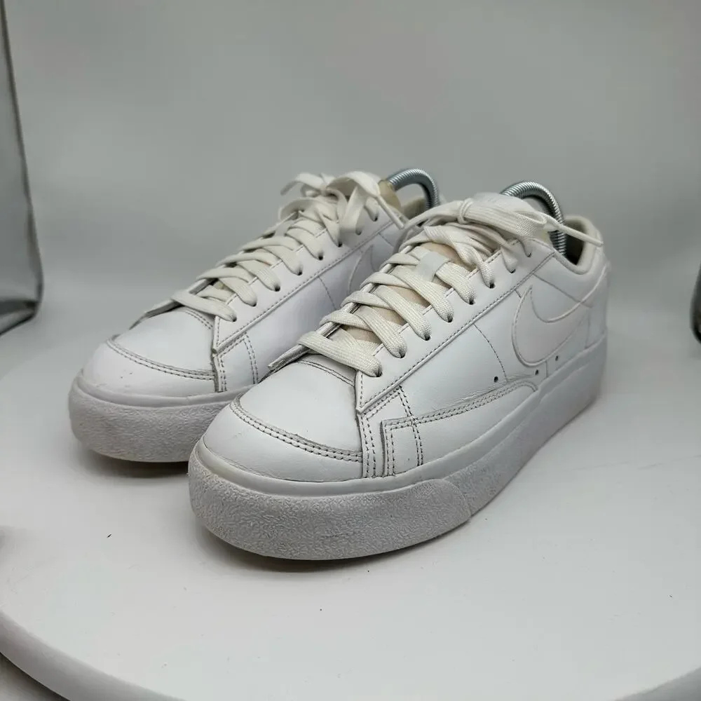 Nike Women's Blazer Low Platform Triple White Sneaker Size 9 - Picture 3 of 16